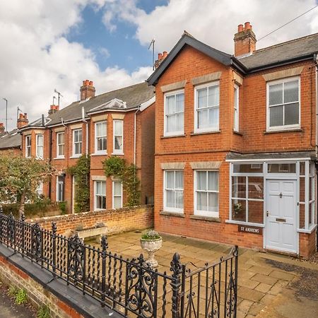 St Andrews Villa Woodbridge Exterior photo